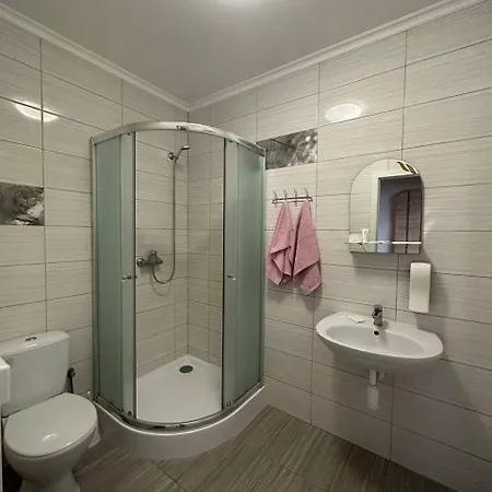 Vip Hostel Mukacheve Exterior photo